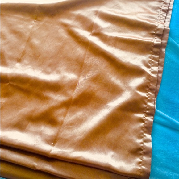 Gold Curtain Panels 3 for one price 84X40 - Picture 3 of 4